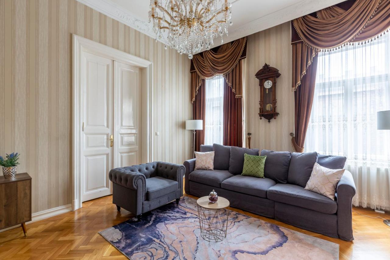 Luxury Central Home Next To The New York Cafe Boedapest Buitenkant foto